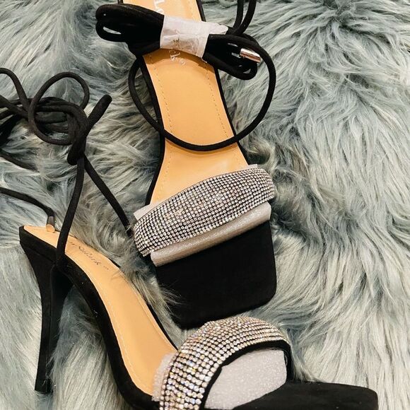 Wrap Around Ankle Heels - Picture 4 of 5